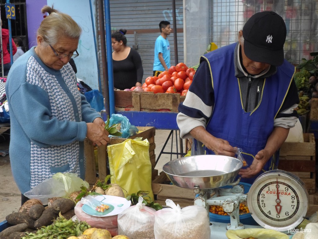 mercado en Perú